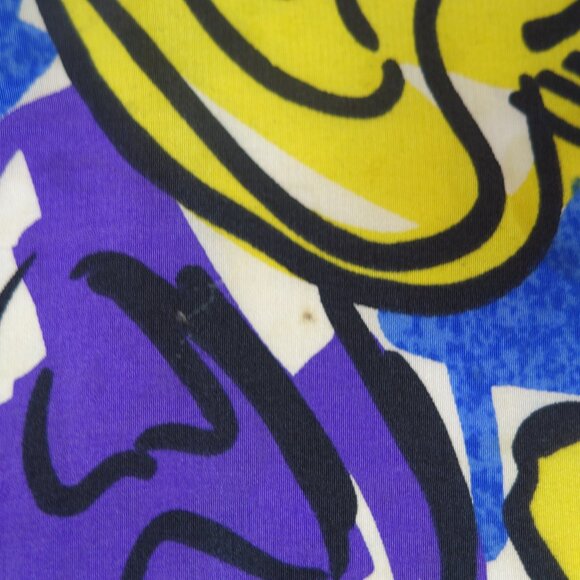 Vintage Escada News From The Tiger Print 100% Silk Scarf, Missing Label Tag - Picture 15 of 16